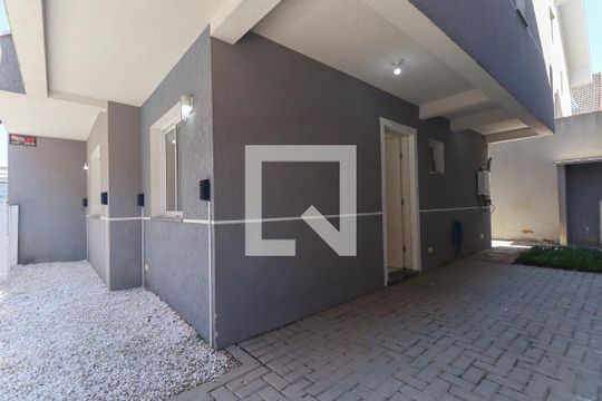 Garagem de casa para alugar com 3 quartos, 380m² em Santa Felicidade, Curitiba