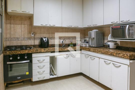 Cozinha de casa à venda com 8 quartos, 150m² em Barra Funda, São Paulo