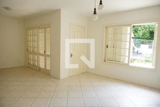 Casa à venda com 2 quartos, 140m² em Vila Nova, Novo Hamburgo