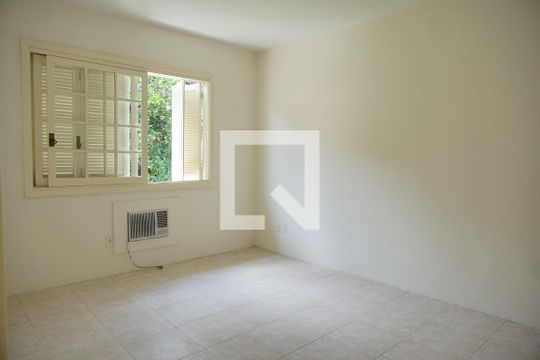 Quarto 1 de casa à venda com 2 quartos, 140m² em Vila Nova, Novo Hamburgo