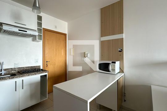 Studio de kitnet/studio para alugar com 1 quarto, 27m² em Centro, Curitiba