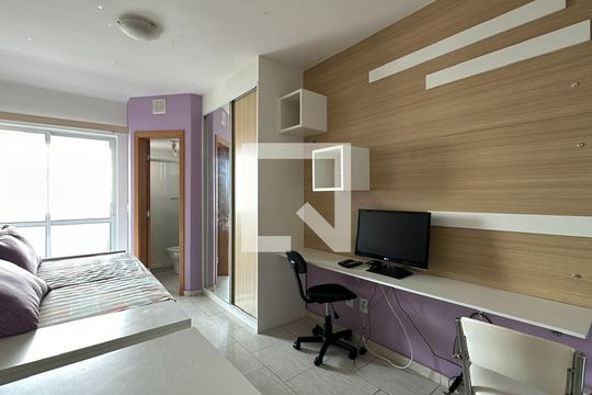 Studio de kitnet/studio para alugar com 1 quarto, 27m² em Centro, Curitiba