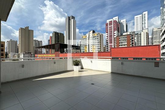 Área comum de kitnet/studio para alugar com 1 quarto, 27m² em Centro, Curitiba