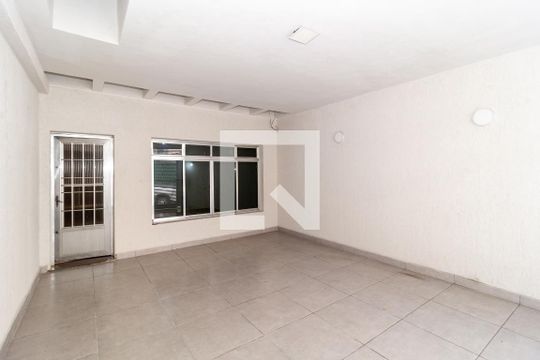 Garagem de casa para alugar com 2 quartos, 120m² em Vila Matilde, São Paulo