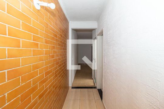 Corredor de casa para alugar com 2 quartos, 120m² em Vila Matilde, São Paulo