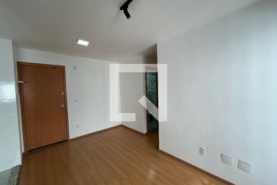 Sala de apartamento à venda com 2 quartos, 43m² em Encantado, Rio de Janeiro