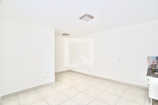 Sala / Cozinha  de kitnet/studio para alugar com 1 quarto, 22m² em Vila Regente Feijó, São Paulo
