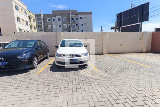 Garagem de apartamento para alugar com 2 quartos, 40m² em Santo Antônio, São José dos Pinhais