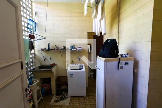 serviço de casa à venda com 4 quartos, 333m² em Fazenda Morumbi, São Paulo