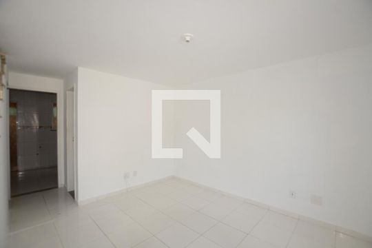 Sala de apartamento à venda com 2 quartos, 65m² em Parada de Lucas, Rio de Janeiro