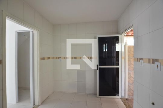 Cozinha de apartamento à venda com 2 quartos, 65m² em Parada de Lucas, Rio de Janeiro