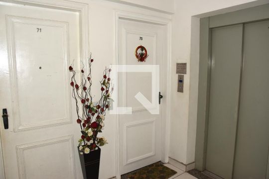 Hall de entrada de apartamento à venda com 3 quartos, 72m² em Jardim Ubirajara, São Paulo