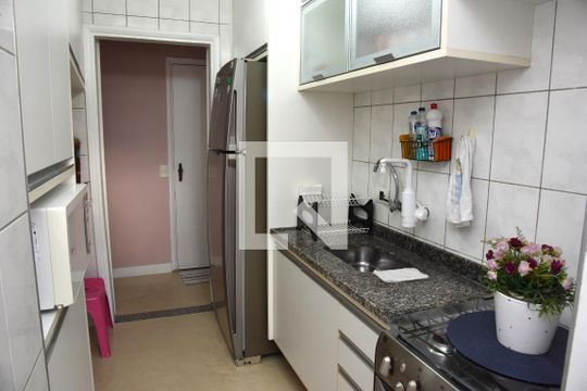 Cozinha de apartamento à venda com 3 quartos, 72m² em Jardim Ubirajara, São Paulo