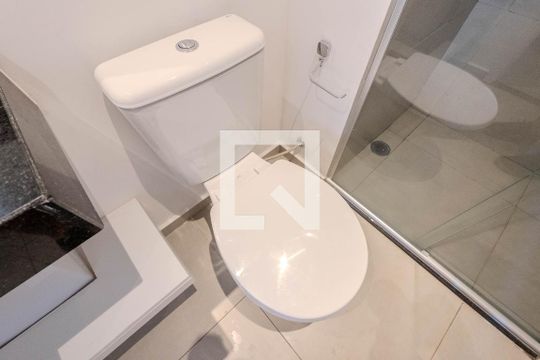 Banheiro de kitnet/studio à venda com 1 quarto, 27m² em Consolação, São Paulo