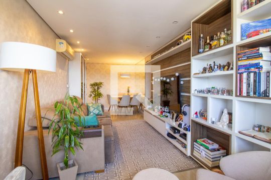 Sala de apartamento à venda com 2 quartos, 75m² em Chácara das Pedras, Porto Alegre