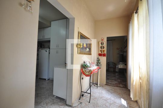 Hall de entrada de casa à venda com 3 quartos, 200m² em Vila Medeiros, São Paulo
