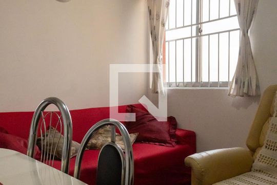 Sala de apartamento para alugar com 2 quartos, 72m² em Jardim Angela (zona Leste), São Paulo