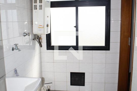 Área de Serviço de apartamento para alugar com 3 quartos, 144m² em Vila Mazzei, São Paulo