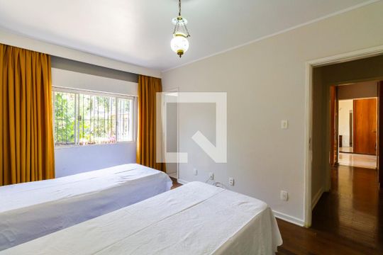 Suíte 2 de casa à venda com 3 quartos, 370m² em Campo Belo, São Paulo