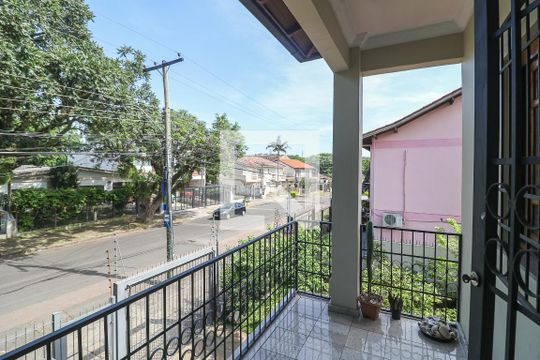 Suíte 1 de casa para alugar com 4 quartos, 200m² em Nonoai, Porto Alegre