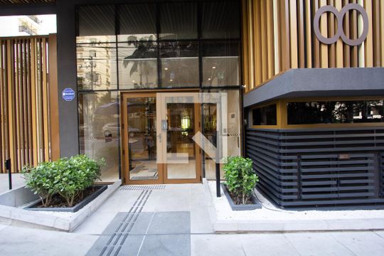 Fachada de kitnet/studio para alugar com 1 quarto, 28m² em Vila Nova Conceição, São Paulo