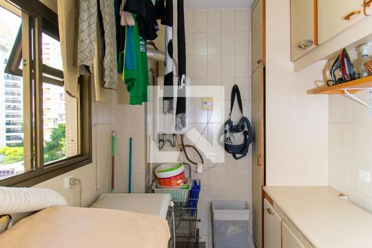 Área de Serviço de apartamento à venda com 3 quartos, 310m² em Paraíso, São Paulo