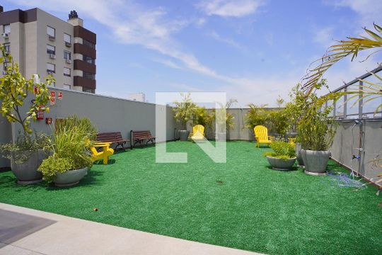 Área comum de apartamento à venda com 1 quarto, 37m² em Petrópolis, Porto Alegre