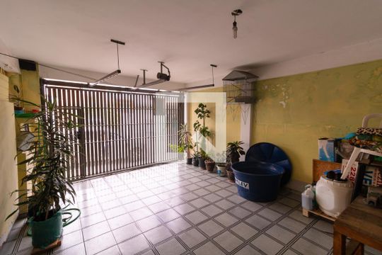 Garagem de casa à venda com 3 quartos, 90m² em Vila Ponte Rasa, São Paulo