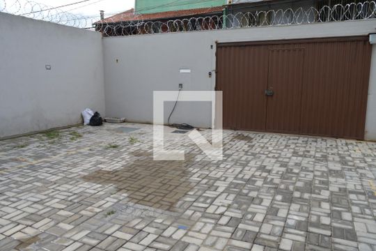 Garagem de apartamento à venda com 3 quartos, 76m² em Parque Xangri-lá, Contagem