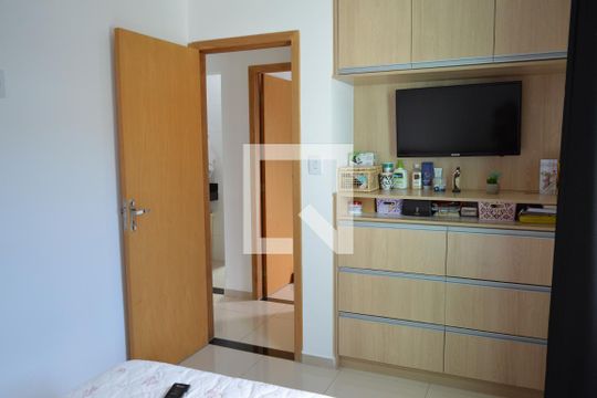 Quarto 2 de apartamento à venda com 3 quartos, 76m² em Parque Xangri-lá, Contagem