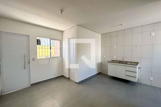 Apartamento para alugar com 1 quarto, 32m² em Parque Peruche, São Paulo