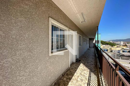 Área externa de apartamento para alugar com 1 quarto, 32m² em Parque Peruche, São Paulo