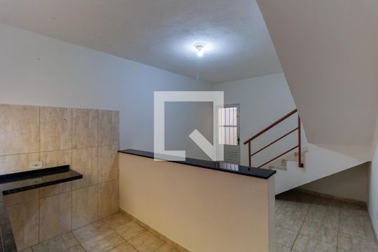 Cozinha de casa para alugar com 2 quartos, 50m² em Vila Zelina, São Paulo