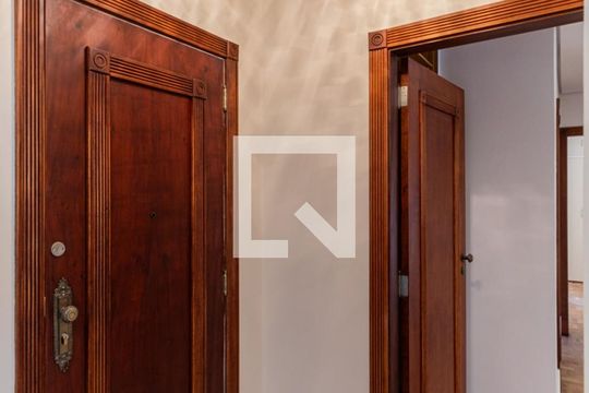 Sala - Entrada de apartamento para alugar com 3 quartos, 111m² em Higienópolis, São Paulo