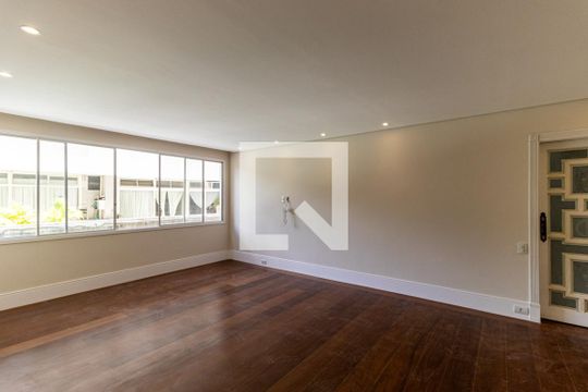 Apartamento para alugar com 3 quartos, 111m² em Higienópolis, São Paulo