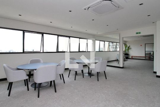 Área comum de kitnet/studio para alugar com 1 quarto, 21m² em Bela Vista, São Paulo