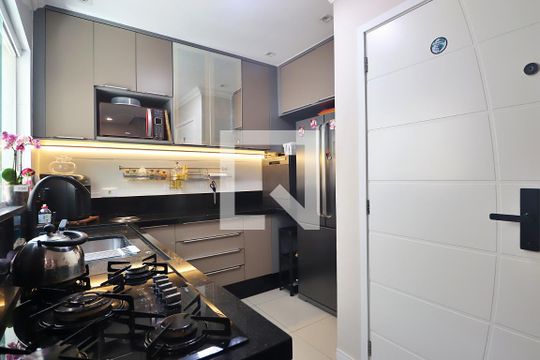 Cozinha de apartamento à venda com 3 quartos, 104m² em Vila Curuca, Santo André
