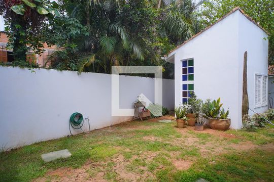 Atelier - escritório  de casa para alugar com 3 quartos, 182m² em Campeche, Florianópolis