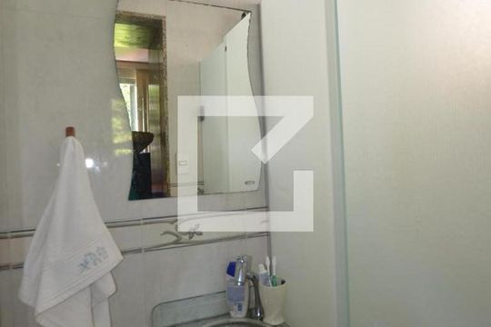 Banheiro de apartamento à venda com 2 quartos, 80m² em Penha Circular, Rio de Janeiro