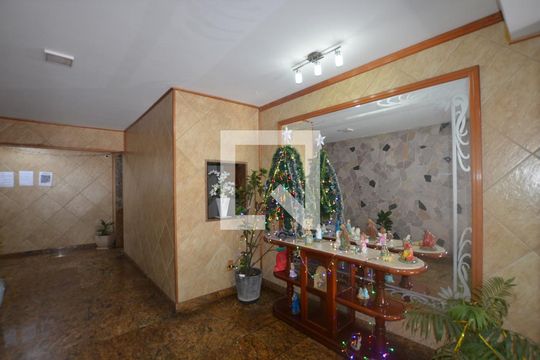 Hall de entrada de apartamento à venda com 2 quartos, 80m² em Penha Circular, Rio de Janeiro