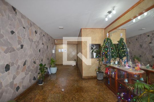 Hall de entrada de apartamento à venda com 2 quartos, 80m² em Penha Circular, Rio de Janeiro