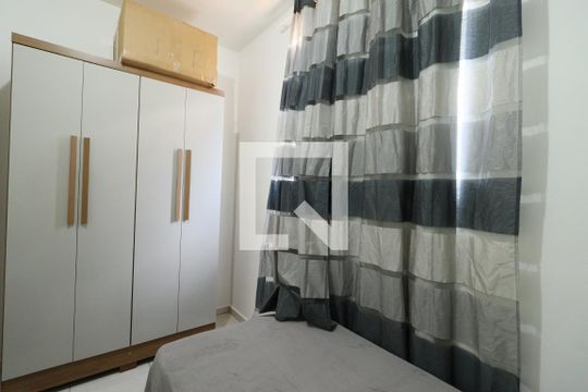 Quarto 2 de apartamento para alugar com 2 quartos, 44m² em Gávea, Uberlândia