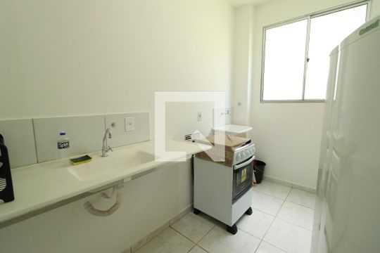 Cozinha de apartamento para alugar com 3 quartos, 60m² em Gávea, Uberlândia