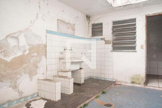 Quintal de casa à venda com 3 quartos, 120m² em Planalto Paulista, São Paulo
