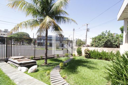 Jardim de casa para alugar com 3 quartos, 200m² em Tabajaras, Uberlândia