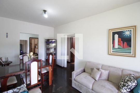 Casa para alugar com 3 quartos, 200m² em Tabajaras, Uberlândia