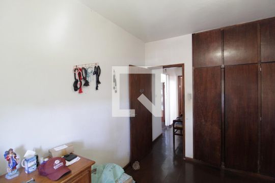 Quarto 1 de casa para alugar com 3 quartos, 200m² em Tabajaras, Uberlândia