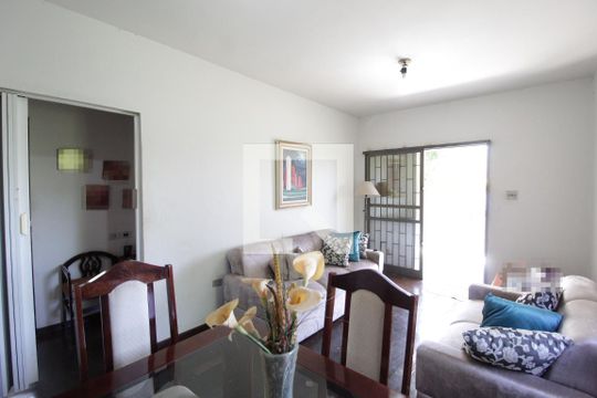 Sala 1 de casa para alugar com 3 quartos, 200m² em Tabajaras, Uberlândia