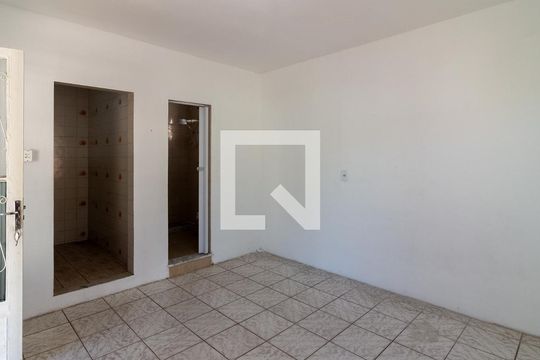 Sala e Quarto de kitnet/studio para alugar com 1 quarto, 65m² em Vista Alegre, Rio de Janeiro