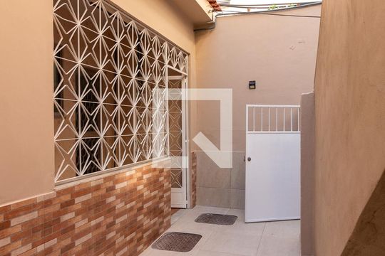 Área Comum de kitnet/studio para alugar com 1 quarto, 65m² em Vista Alegre, Rio de Janeiro